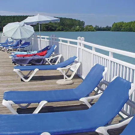 Holiday home Le Hameau Du Avec Piscine Dans Residence, ,appart Classe 1 Etoile Marciac