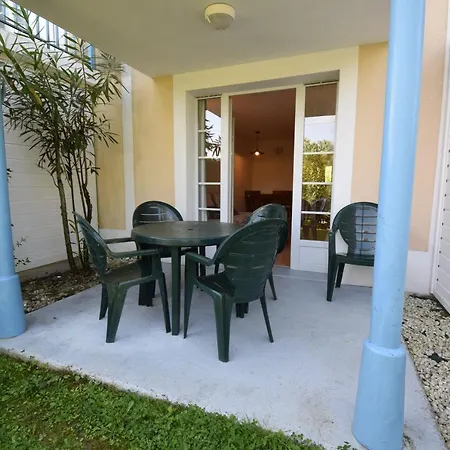 Le Hameau Du Avec Piscine Dans Residence, ,appart Classe 1 Etoile