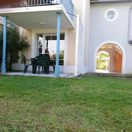 Le Hameau Du Avec Piscine Dans Residence, ,appart Classe 1 Etoile Holiday home Marciac